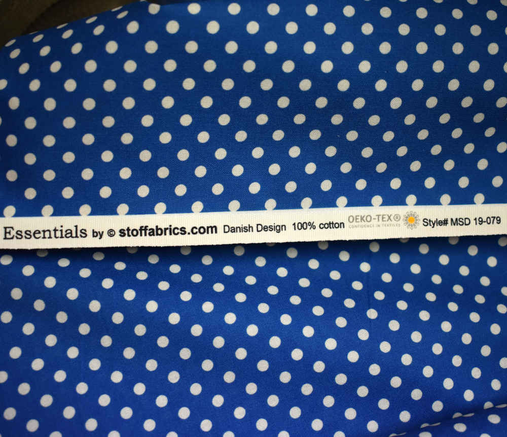 Tela de topos blancos con fondo azul. Stof Fabrics. Color 861 - Imagen 2