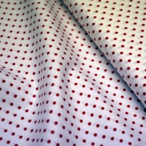 Tela japonesa SEVENBERRY, topo rojo, fondo blanco. Color D/2-42